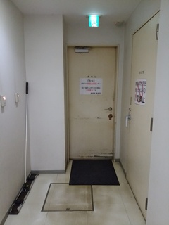 01.7 勝手口.jpg