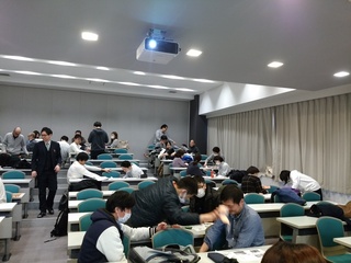 13 お互いテーピング.jpg