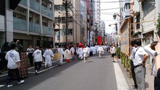 15 去ってゆく.jpg