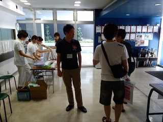 15 駅案内送り出し受付.jpg