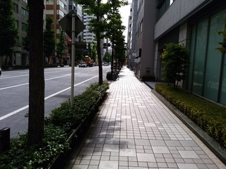 16 鍛冶橋通り.jpg