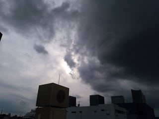 2 空.jpg