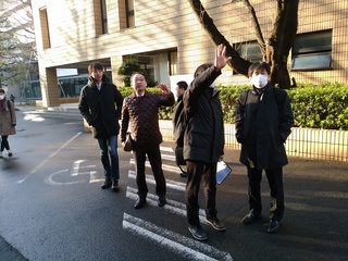 5 誰か来た.jpg