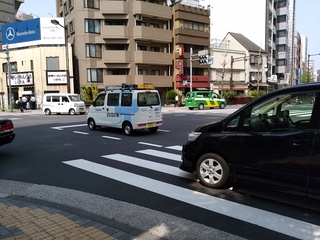 6 八重洲 鍛冶橋交差点.jpg