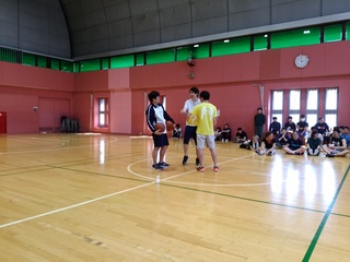 8 借り人.jpg